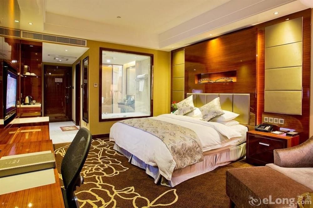 Yichang Golden Lion Hotel
