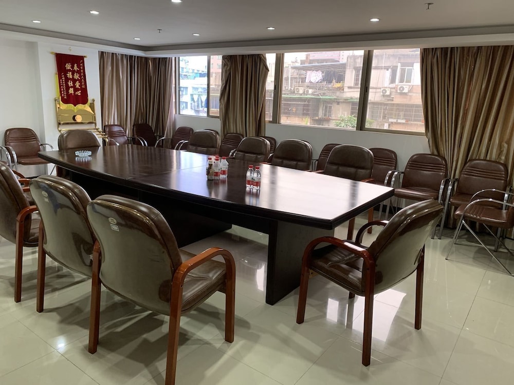 Lifu Hotel Qu Zhuang Branch