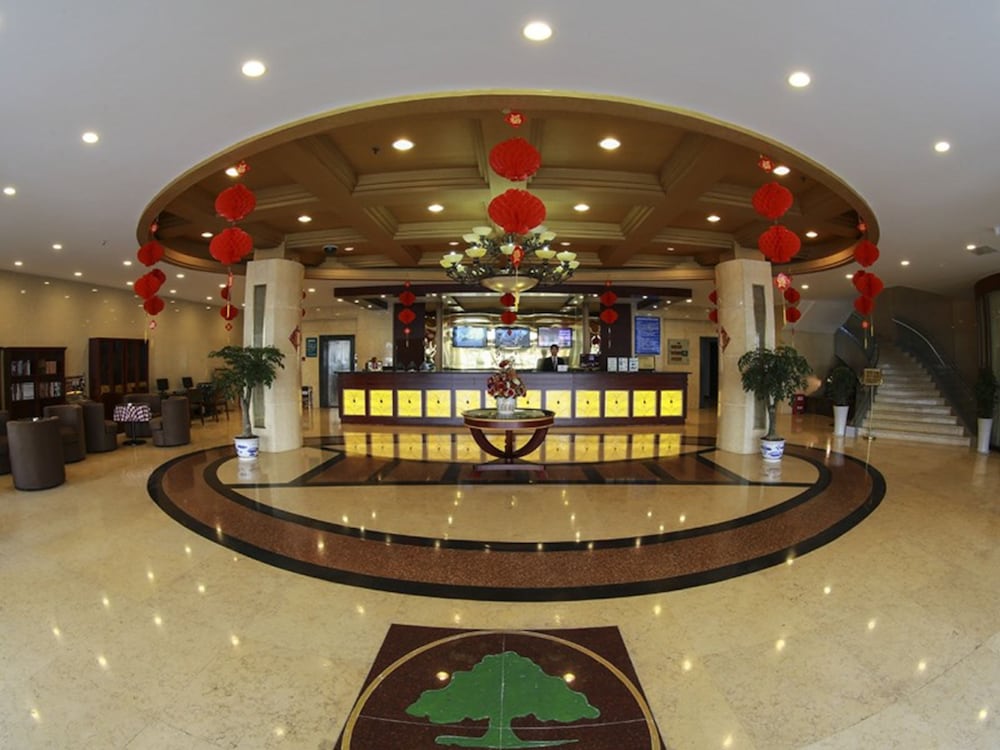 GreenTree Inn Huaian North Chengde Road Sakura Park Phoenix Palace Hotel