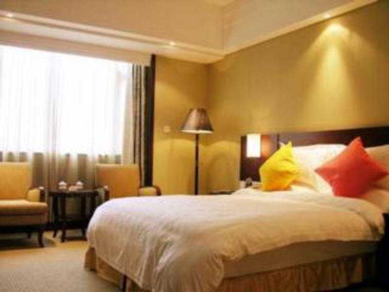 Carlton Hotel