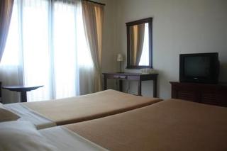 Hotel Nirwana Suites