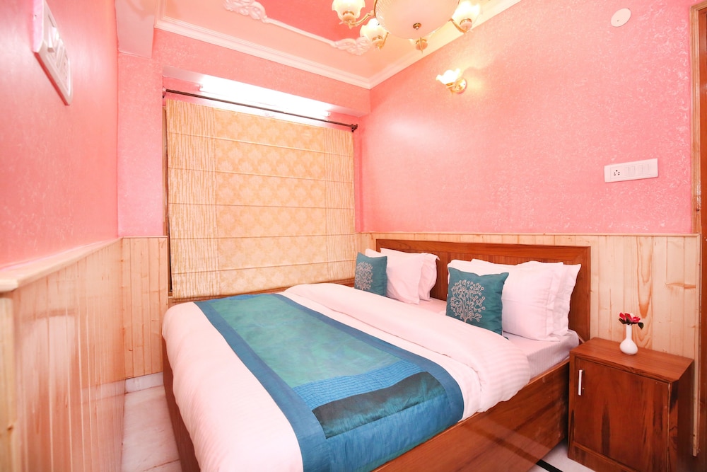 Oyo 10411 Home Family Suite Panthaghati Shimla