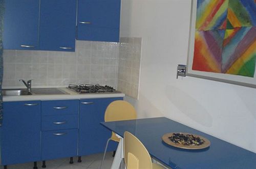 b&b la suite