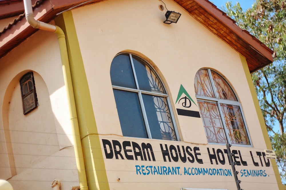 Dream House Hotel Ltd