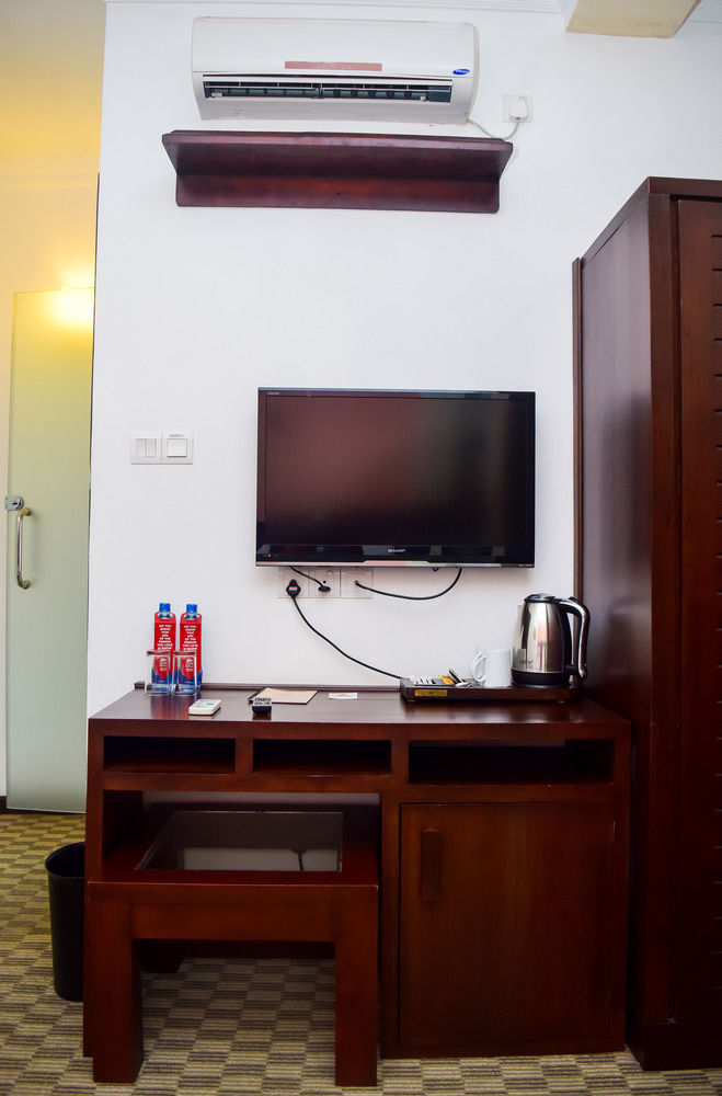 ZEN Premium Upatissa Road Bambalapitiya