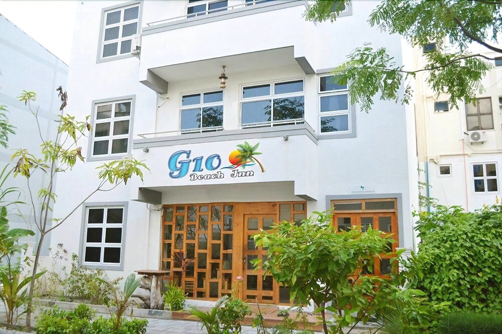 G 10 Beach Inn