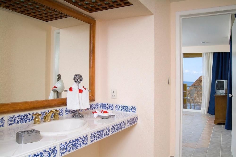 Hotel Playa Azul Cozumel (Cozumel, Quintana Roo, Mexico)