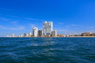 Courtyard By Marriott Mazatlan Beach Resort (Mazatlan, Sinaloa, Mexico)