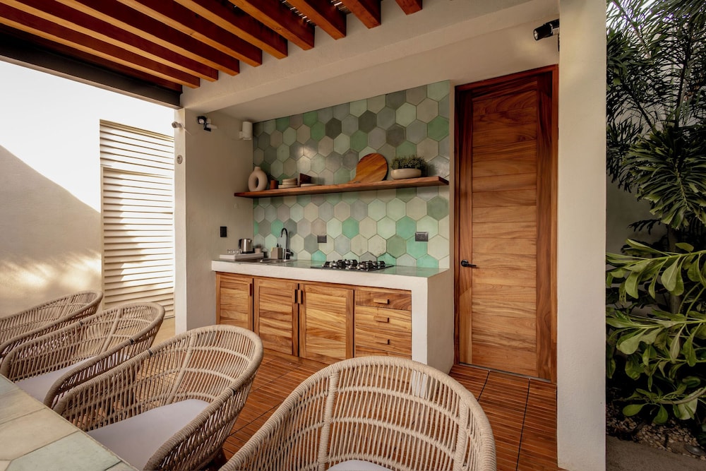 Casa Nogales (Puerto Escondido, Oaxaca, Mexico)