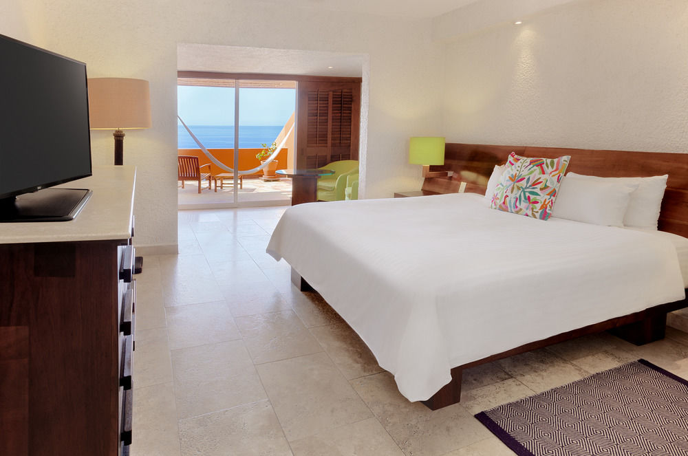 Las Brisas Ixtapa (Ixtapa, Guerrero, Mexico)