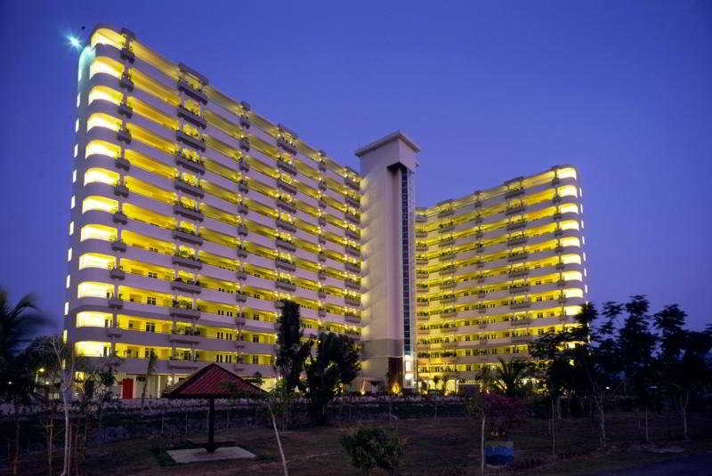 Century Suria Apartment