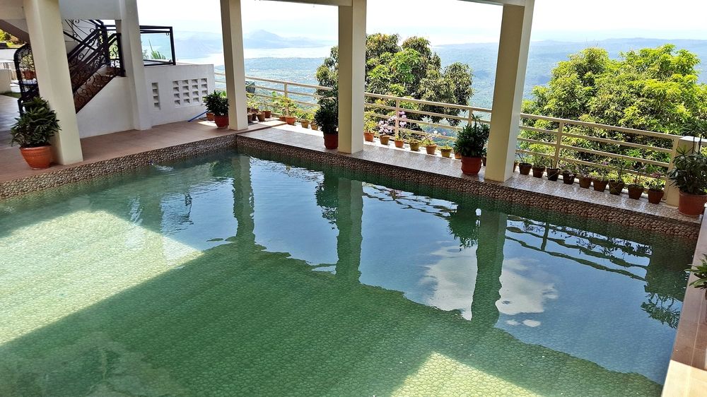 Splash Suites Tagaytay