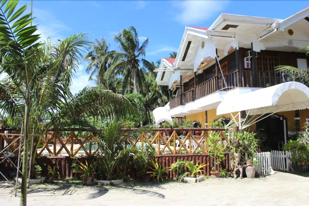 Villalimpia Beach Resort