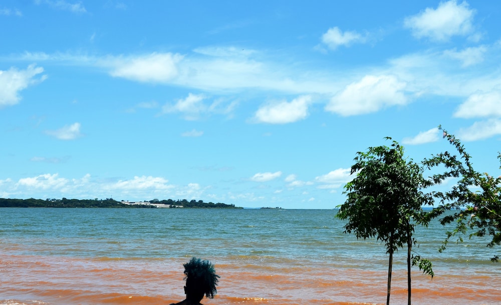 SAFFRON BEACH BISTRO & COTTAGES ENTEBBE Hurb