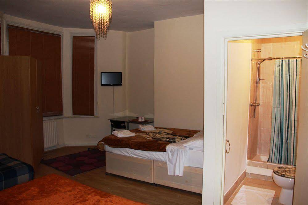 37 Collingham Place Hotel
