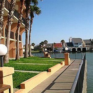 Windwater Hotel And Marina (South Padre Island, Texas, United States of America)