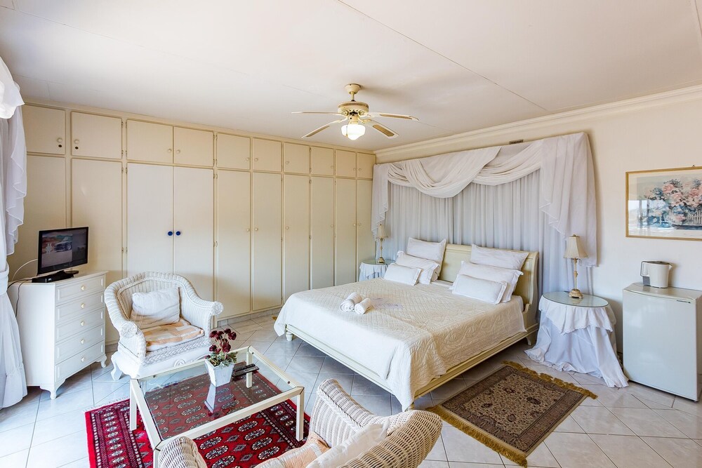 Palm Lodge photo 5