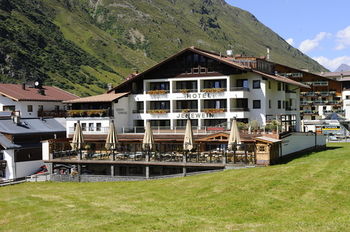 Hotel Jenewein Gurgl ****