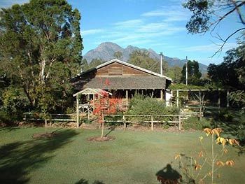 Barney Creek Vineyard Cottages