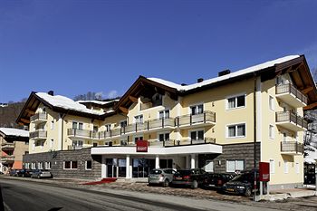 Hotel Auwirt - Saalbach/Zentrum