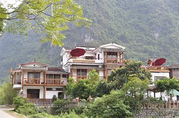 Yangshuo Phoenix Pagoda Fonglou Retreat