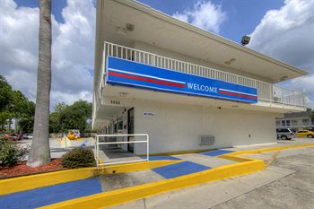 Motel 6 Orlando, FL - Winter Park