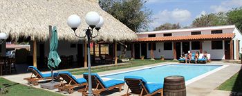 Machele's Place Beachside Hotel & Pool