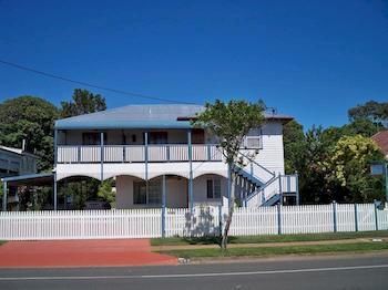 Johnstones on Oxley Bed and Breakfast