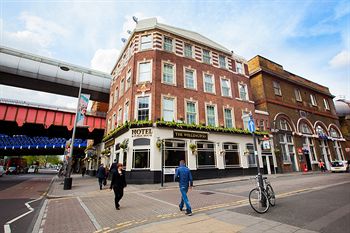 The Wellington Hotel