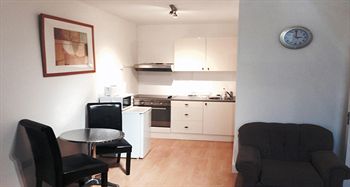 Holland Apartments
