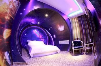 Yepu Night Theme Hotel- Dalian