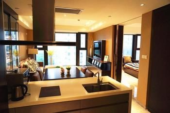 Love Home Serviced Apartment - Huijing Tiandi