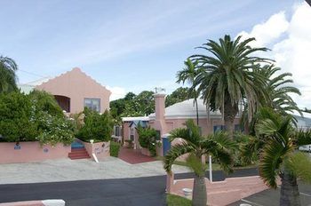 Valley Cottages & Apartments, Paget, Bermuda