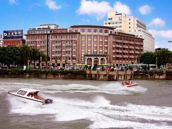 Lujiang Harbourview Hotel